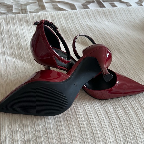 😍New with Out Tag On Feet & In Love 🥰 Patent Leather Heels with Ankle Strap - Picture 10 of 12